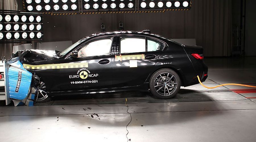 Les BMW 1 et 3 obtiennent cinq étoiles; Peugeot et Jeep suivent avec quatre