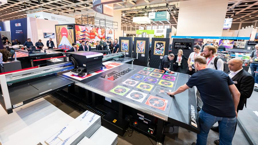 La Fespa Barcelone élargit son offre avec un espace pour le carton ondulé et les textiles