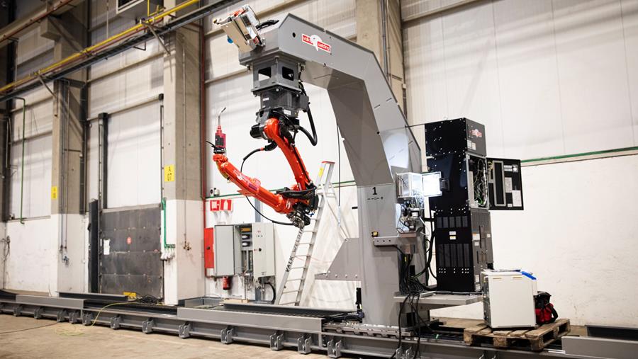C-metal zet nieuwe lasrobot van 36 meter in voor bouw Oosterweelverbinding ​