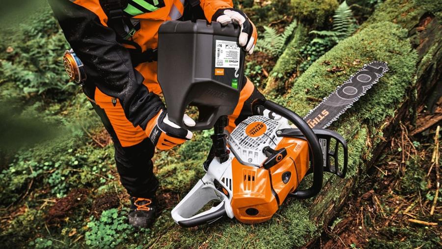 STIHL lance le MotoMix 100 : un carburant 100 % d'origine biologique, 60 % de CO₂ en moins